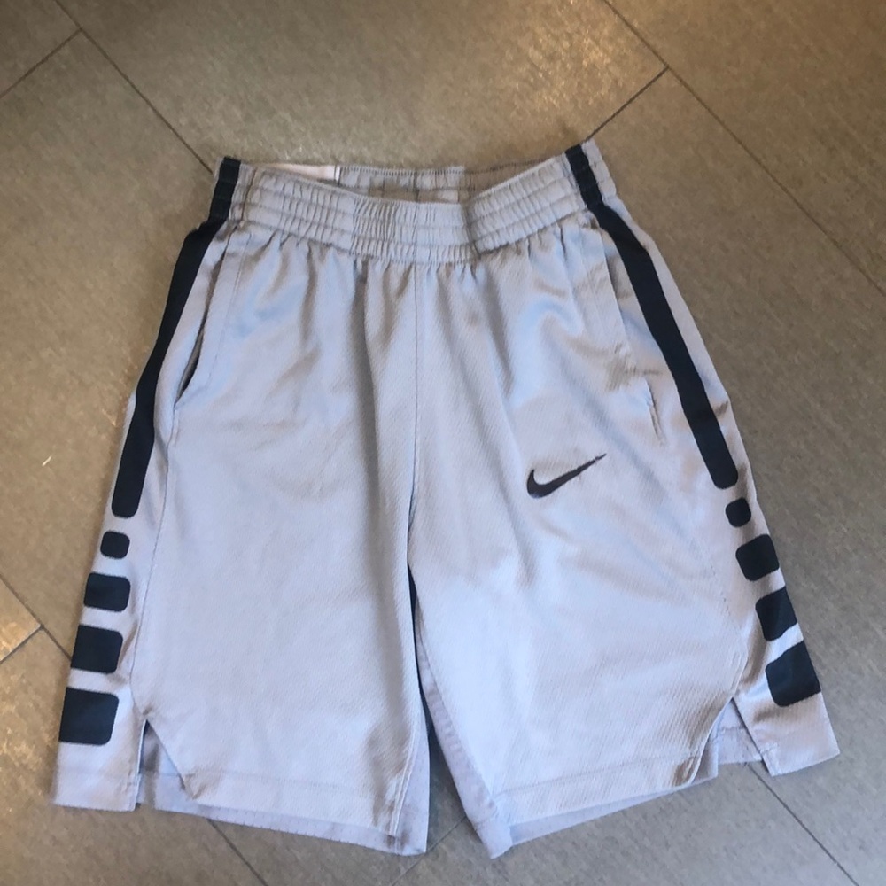 Youth Nike elite shorts. Size L